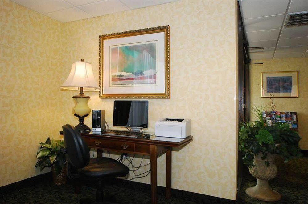 Baymont By Wyndham Rocky Mount I-95 Hotel Kültér fotó